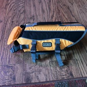 Outward Hound Doggy Life Vest